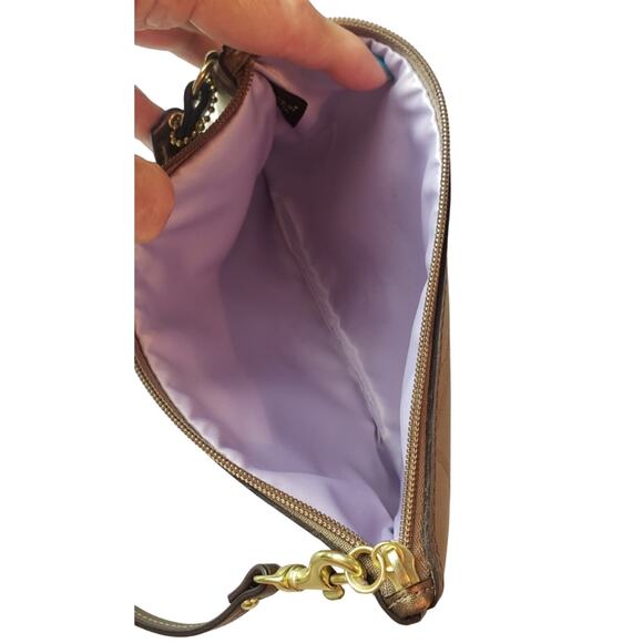 Coach Logo Wristlet Card Case Wallet | Leather Flower Charm | Boho Chic - Picture 4 of 4